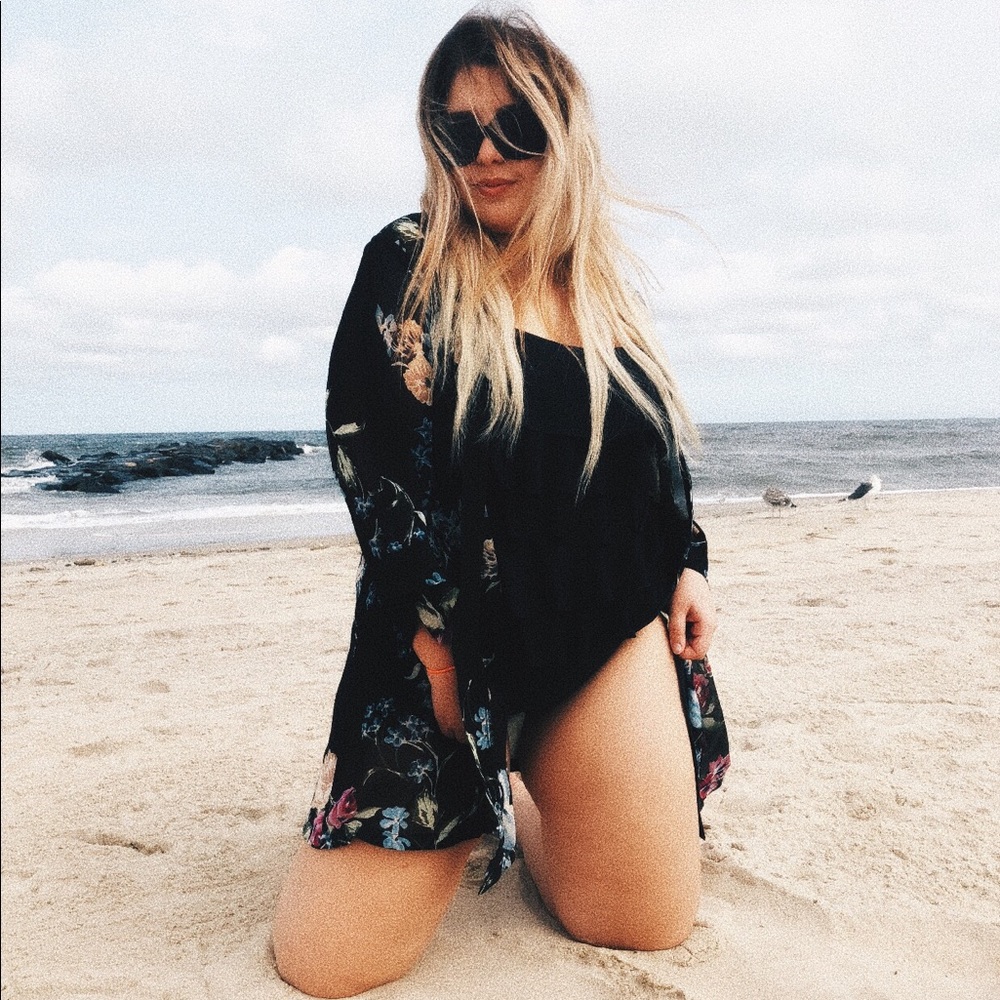 Meet your Posher, Ava